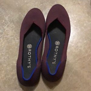 Round Toe Dark Purple Rothy’s